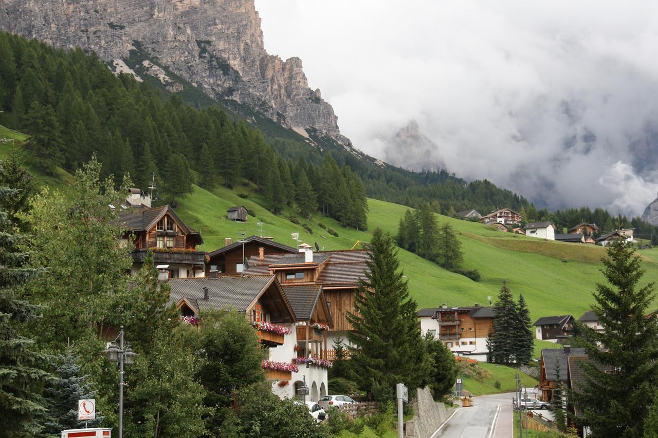 Residence Vajolet San Cassiano San Cassiano  Exterior photo
